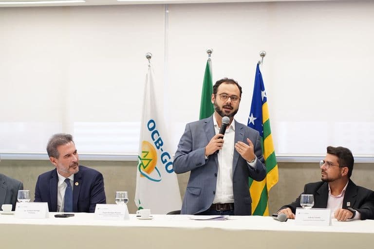 Apresentação do programa Contrata + Brasil, realizada na sede do Sistema OCB/GO