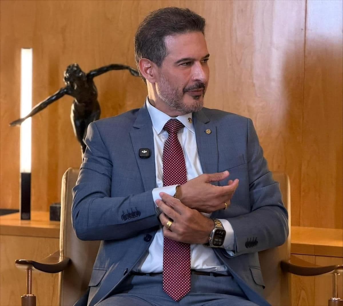 Einstein Paniago defende equilíbrio econômico em debate sobre possível fim da escala 6×1